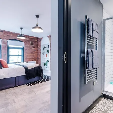 דירה Modern 2-bed Flat In - Sleeps 6 לידס