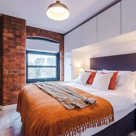 דירה Modern 2-bed Flat In - Sleeps 6 לידס